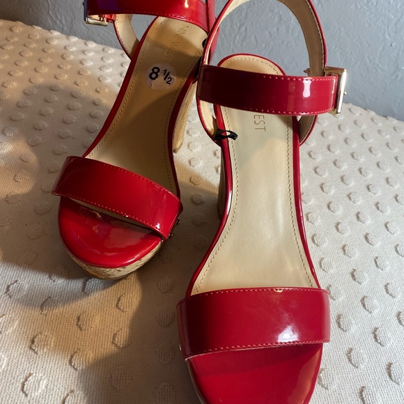NINE WEST Red Patent Leather Cork Wedge - Picture 3 of 16